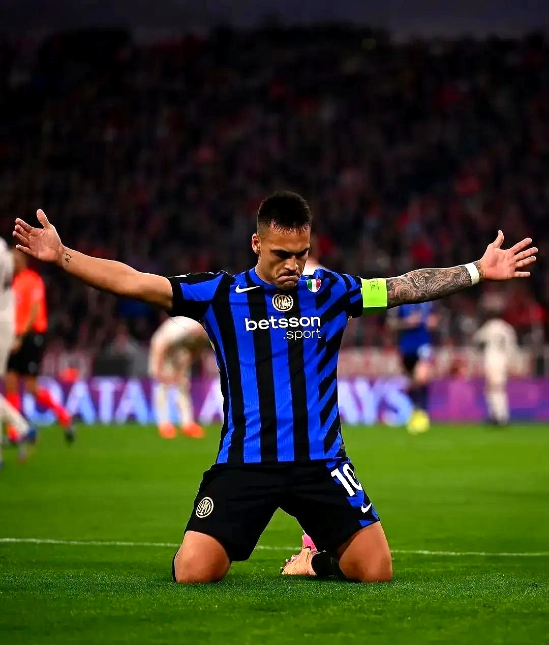 雷火电竞亚洲先驱-国际米兰豪取连胜，冲刺榜首