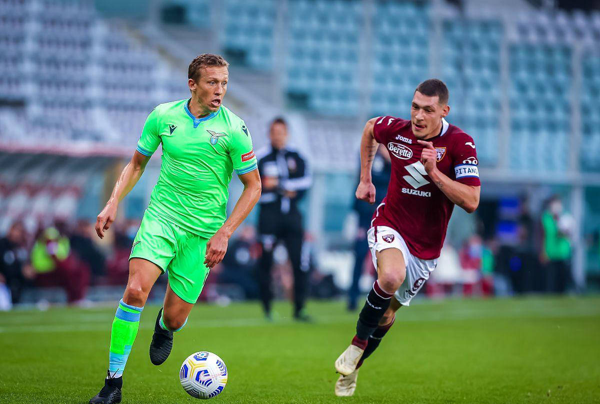 雷火电竞亚洲先驱-RB莱比锡主场大胜，士气高涨的简单介绍