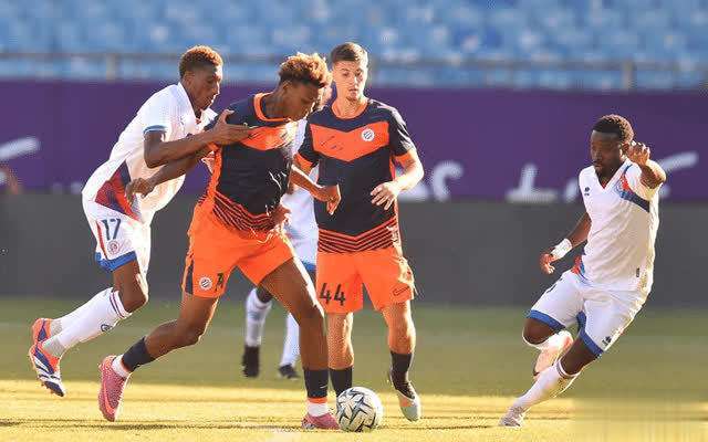 雷火电竞网站-包含波尔多主场战胜蒙彼利埃，丢球较多赢球不易的词条