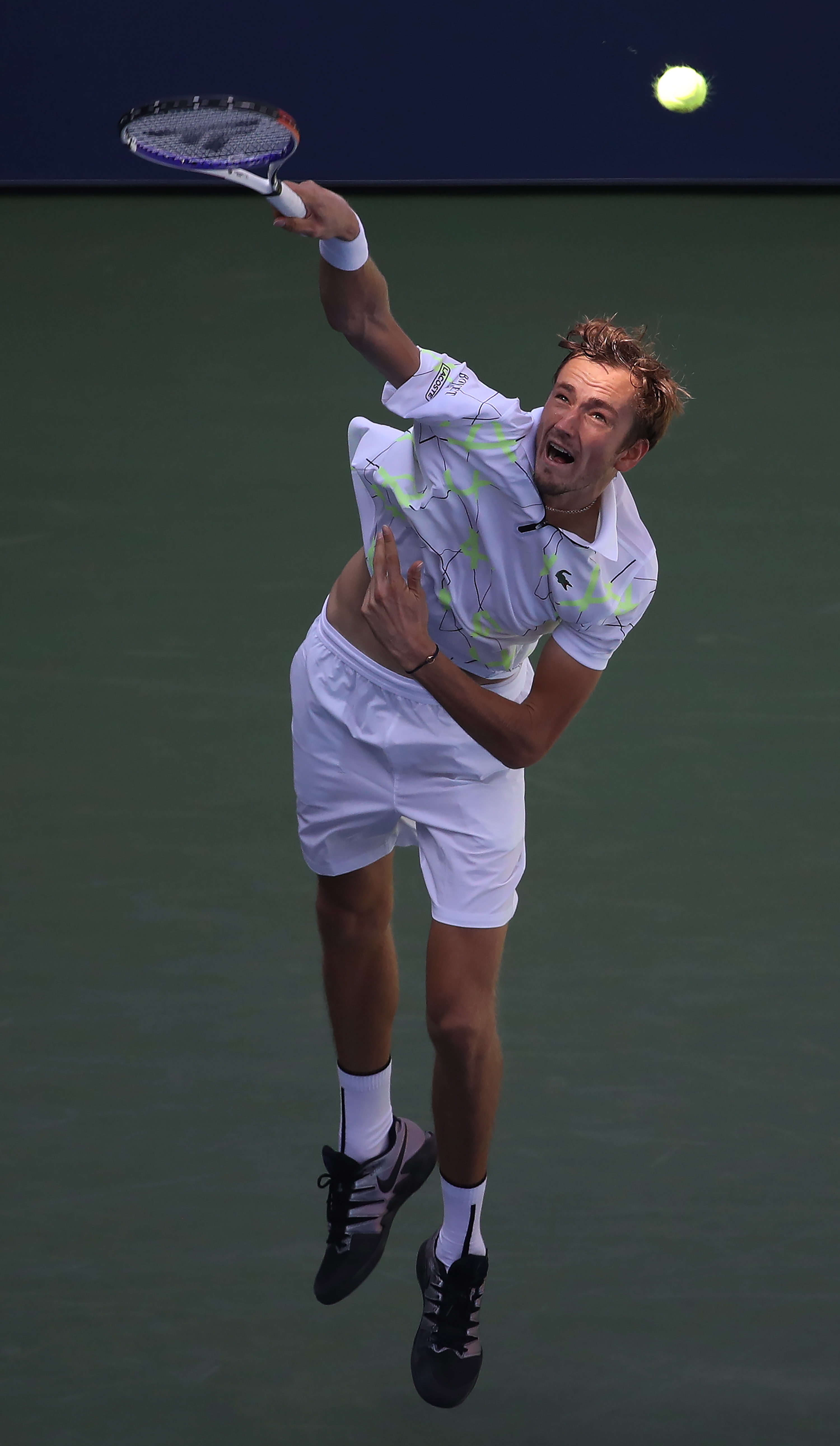 美网鏖战法网，梅德韦杰夫高光表现的简单介绍