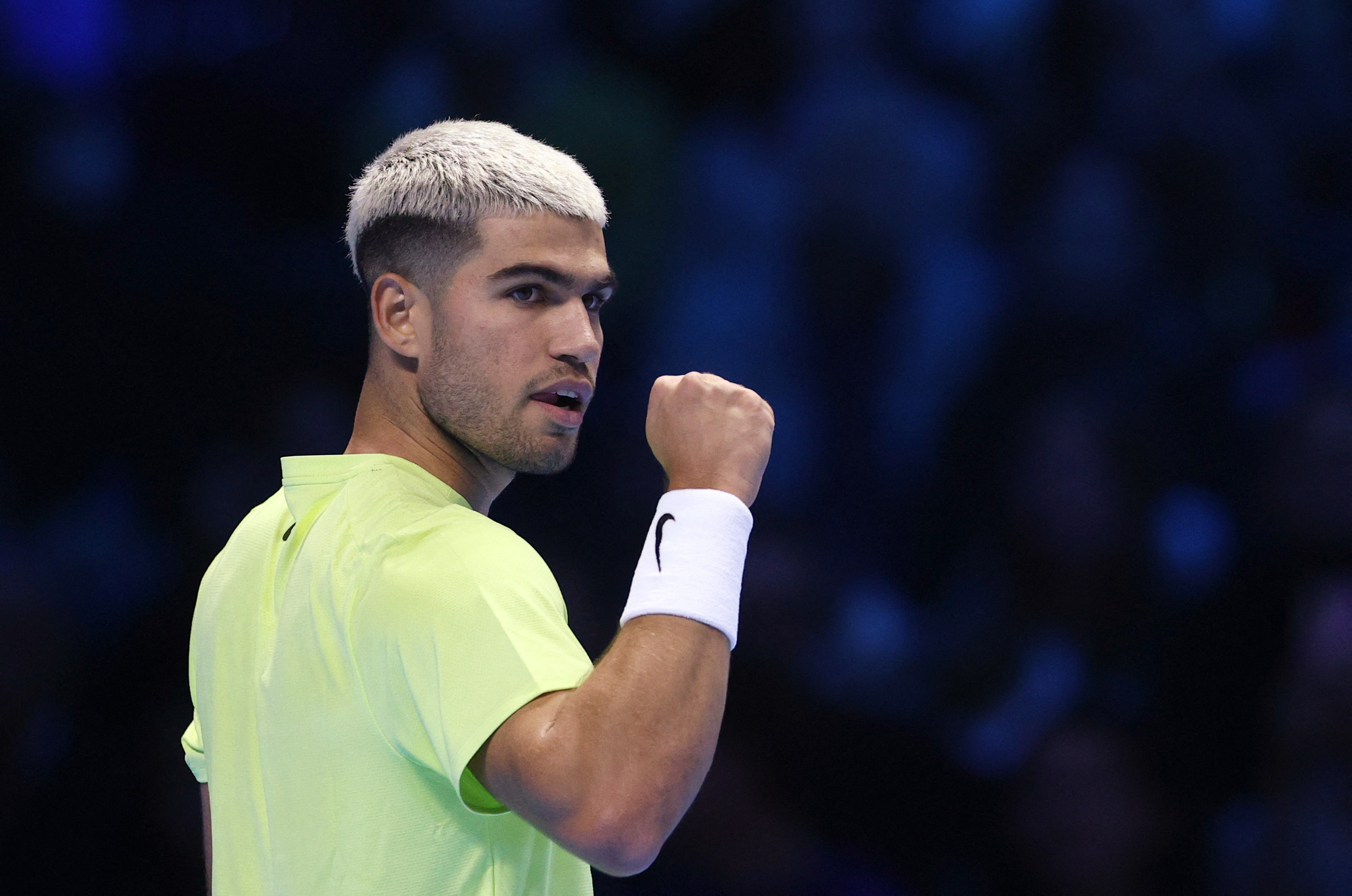 包含蒙特卡洛大师赛完胜ATP总决赛，阿尔卡拉斯惊艳四座的词条