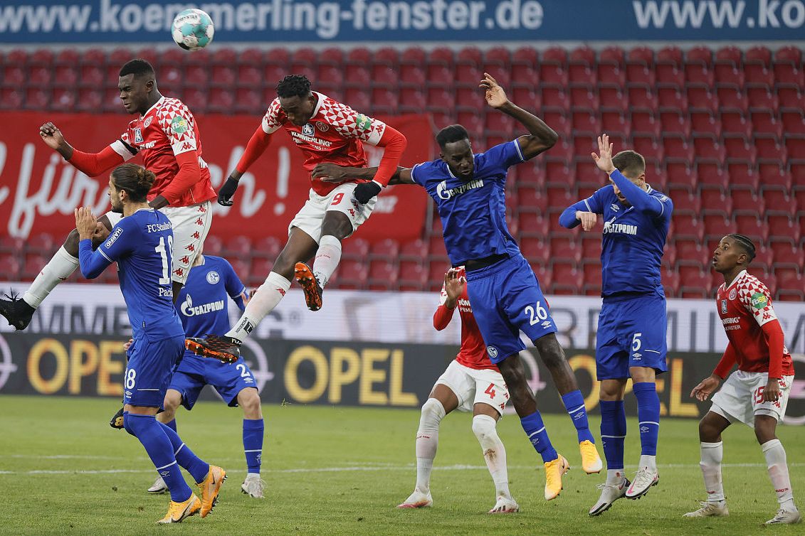 雷火电竞合作-美国鏖战巴西，罗德里点燃赛场