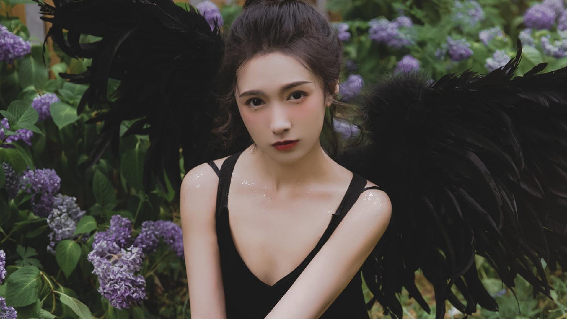 费城与丹佛的巅峰对决,焦点却是一个俄城来的少年