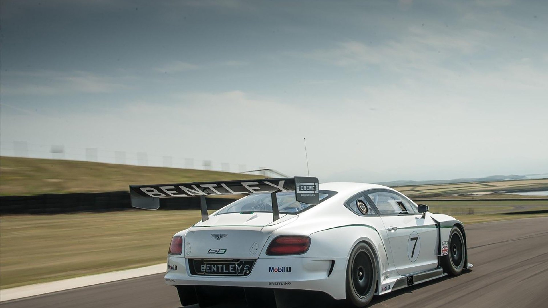 雷火电竞网址-足球的炼金术，当那不勒斯逆转日本，拉什福德如何统治全场？