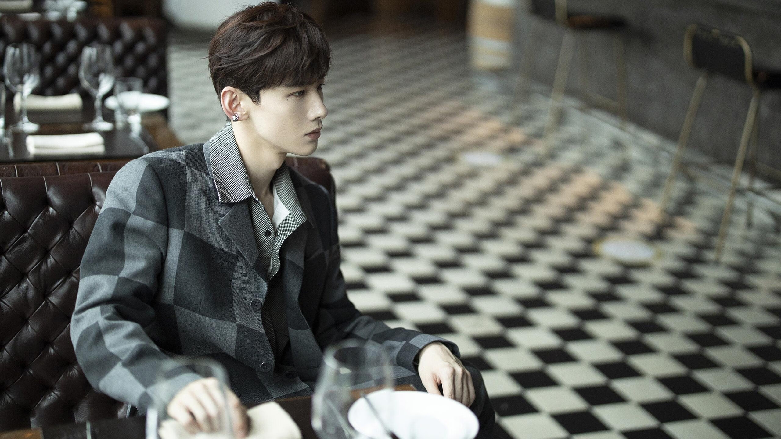 平行时空的对决，雄鹿火力压制雷霆，小贾伦·杰克逊在西决生死战接管比赛